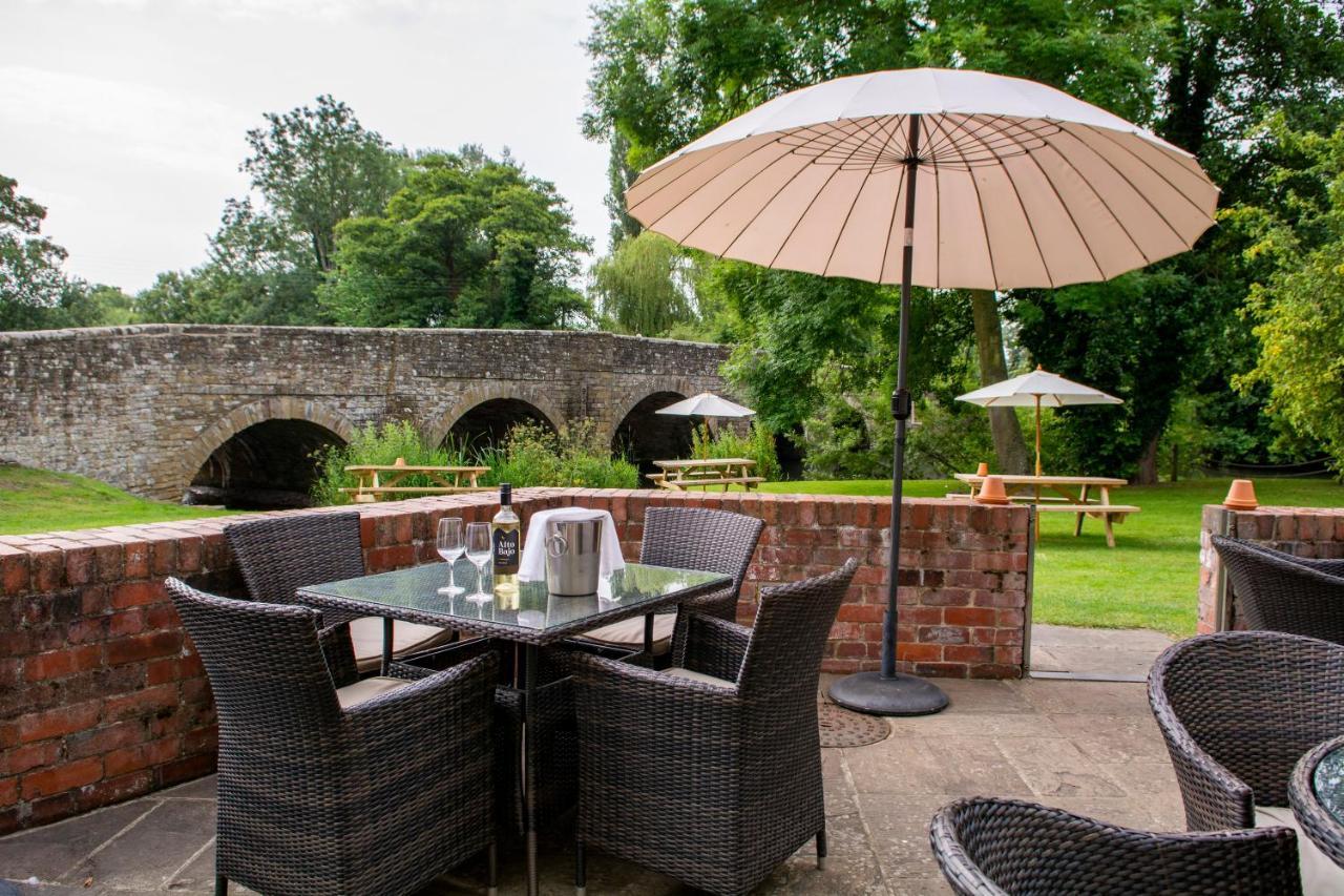 The Lion Hotel Leintwardine Екстериор снимка