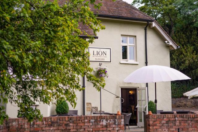 The Lion Hotel Leintwardine Екстериор снимка