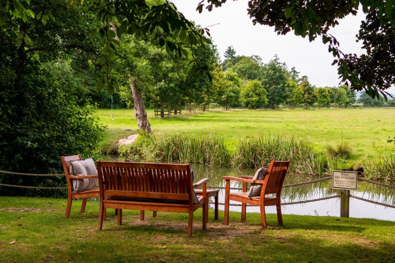The Lion Hotel Leintwardine Екстериор снимка